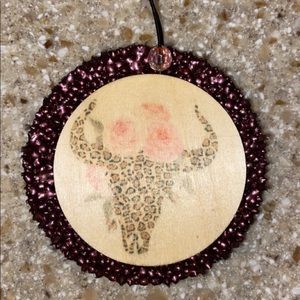 Leopard Bull skull freshie